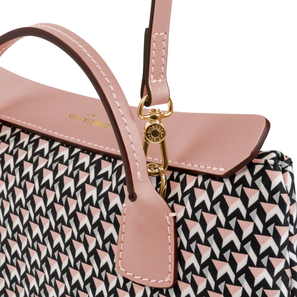 ロベルタ　ピエールのポシェット&ハンドバッグ ROBERTA DI CAMERINO（ロベルタ・ディ・カメリーノ） 【ロベルタ】新色